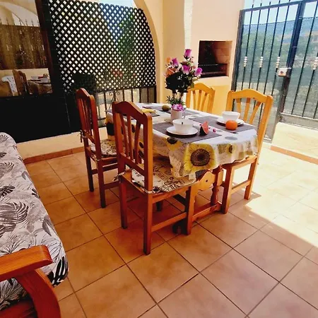 Mareverde Holiday's, 1 & Big Terrace Holiday home